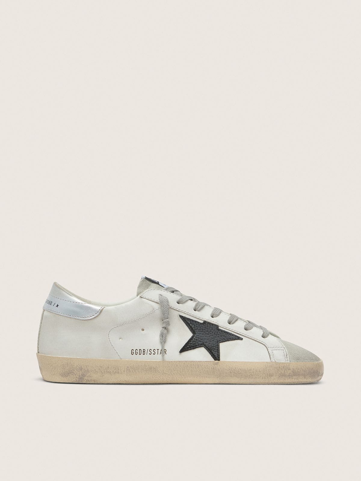 Super-Star en cuir blanc avec étoile en cuir nubuck noir et contrefort en cuir lamé argenté