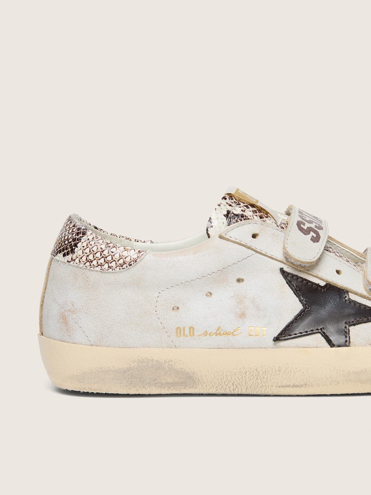 Old School femme en cuir blanc avec étoile en cuir noir et empiècements à imprimé python