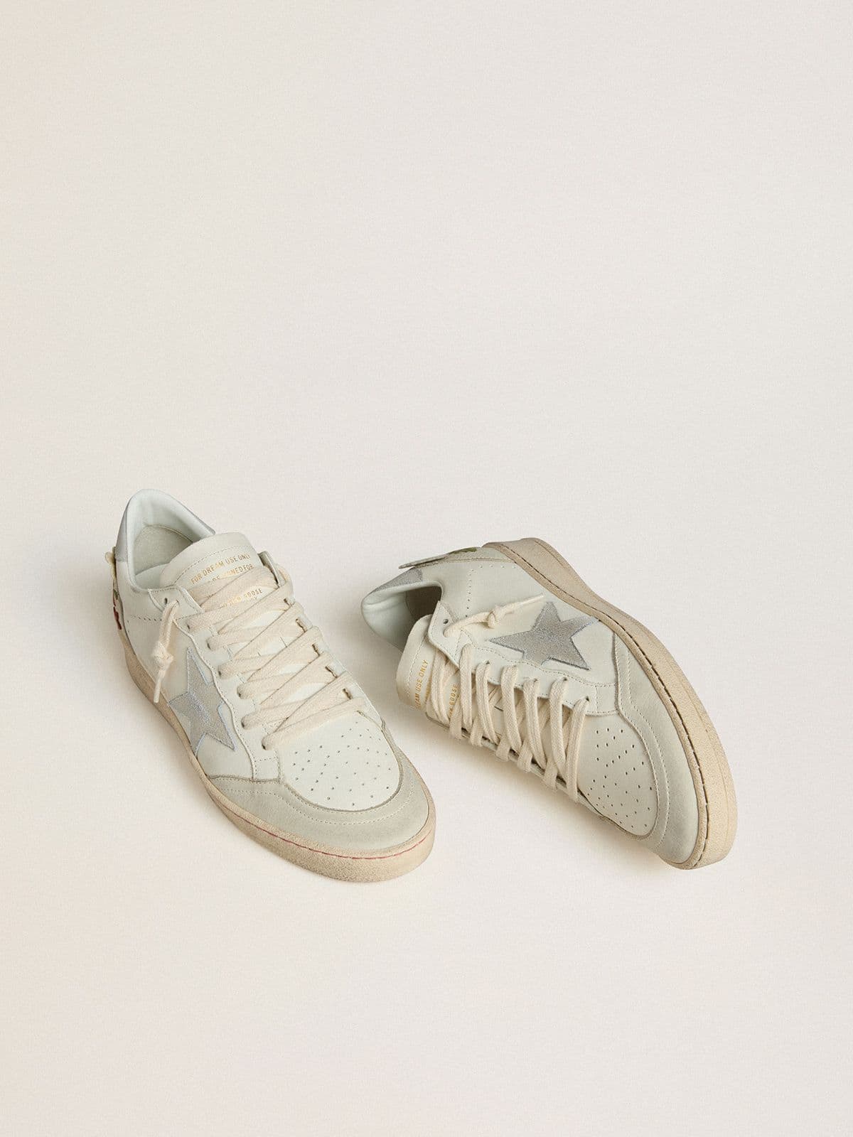 Ball Star pour femme en cuir avec étoile en cuir velours platine et broderie florale multicolore
